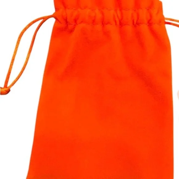 Kurt Geiger London NWT gorgeous Micro Eagle Crystal Linear Drop Earrings - Picture 2 of 10